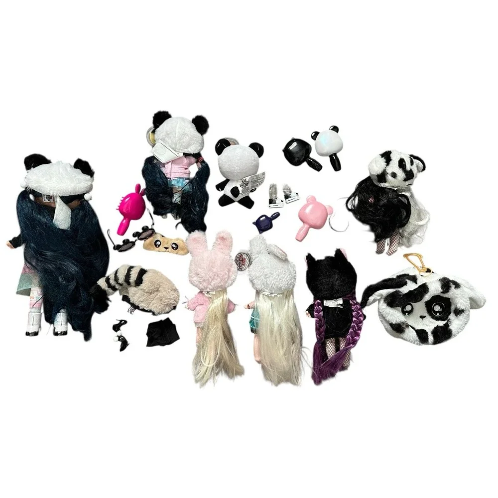 Na! Na! Surprise Family Soft Doll Set with 6 Fashion Dolls and 1 Pet Panda‎